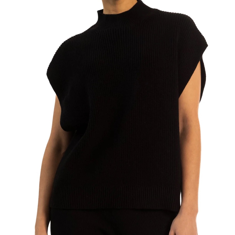 Zoe knit vest from paper label